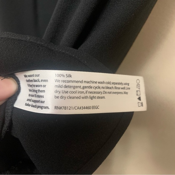 Eileen Fisher Silk Georgette Crepe Bateau Neck Tank Black Size Small - Picture 11 of 11